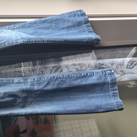 Women’s Blue Denim Jeans - Classic Straight Fit - Picture 5 of 7